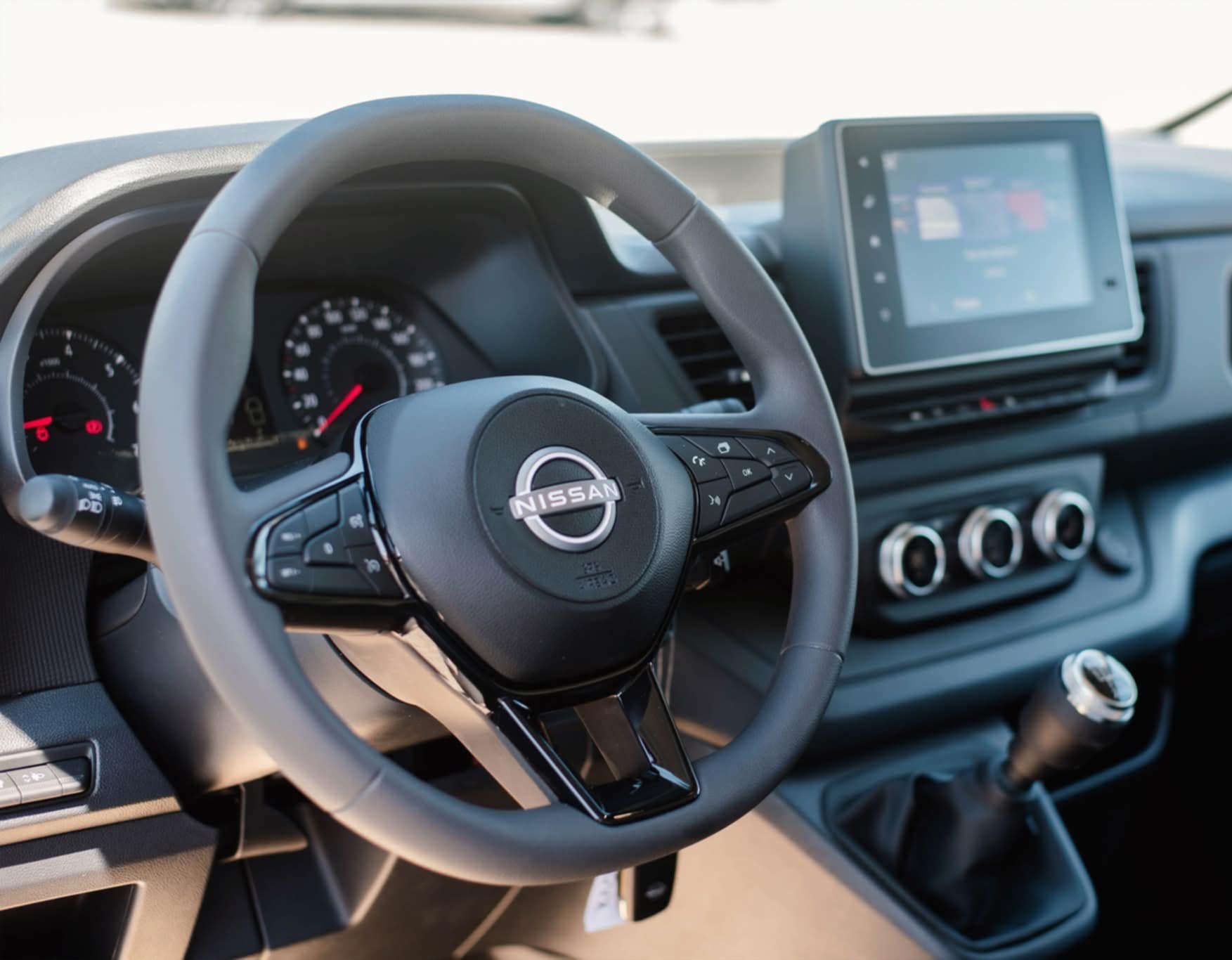 Το μέλλον της οδήγησης είναι εδώ...Νissan Olympic Cars Ιωάννης Τσιώρης 