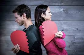 Το συναίσθημα που «σκοτώνει» τον έρωτα χωρίς να το καταλαβαίνουμε 