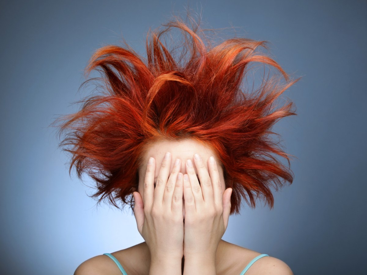 Sunday Scaries: Γιατί το άγχος μάς κλέβει την Κυριακή; Και πώς να το αντιμετωπίσουμε