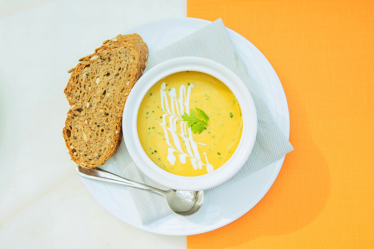 5 λόγοι που πεινάς πιο πολύ το φθινόπωρο και 5 τρόποι για να νικήσεις την πείνα 