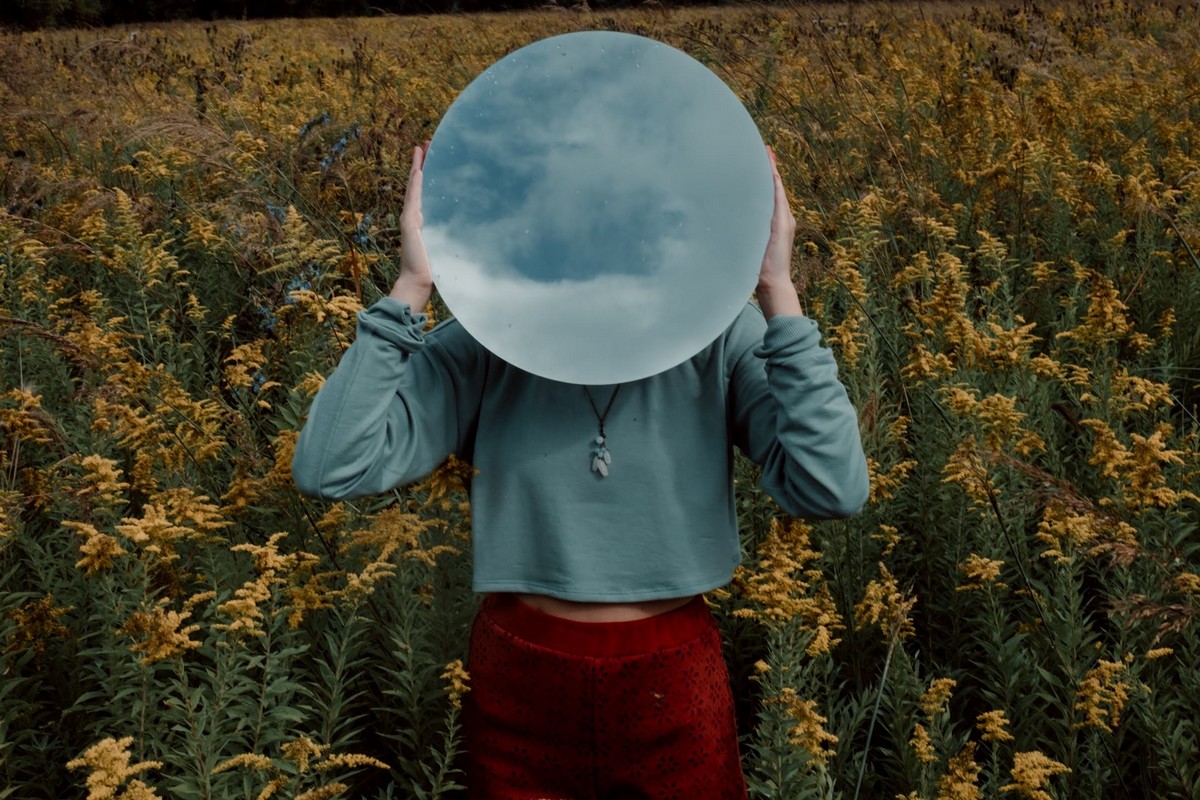 4 ενοχλητικές σκέψεις που κάνουμε όλοι